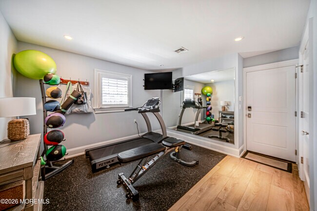 Building Photo - 3 Elizabeth Pl