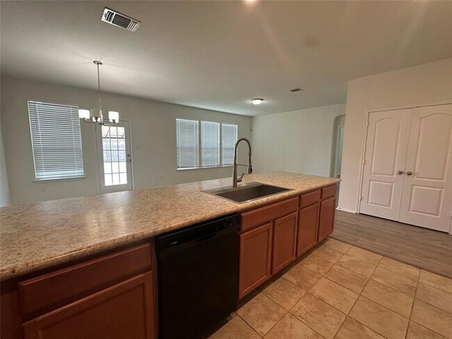 Building Photo - 6240 Mantalcino Dr