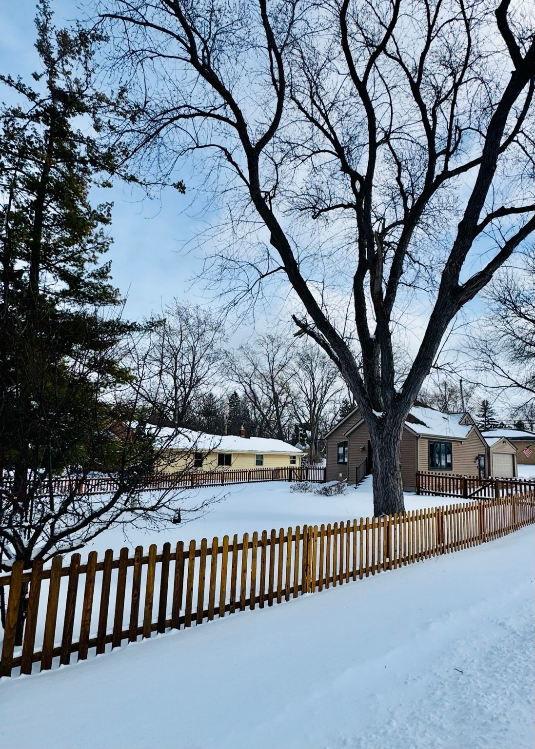 Building Photo - 1704 S Berlin Ave