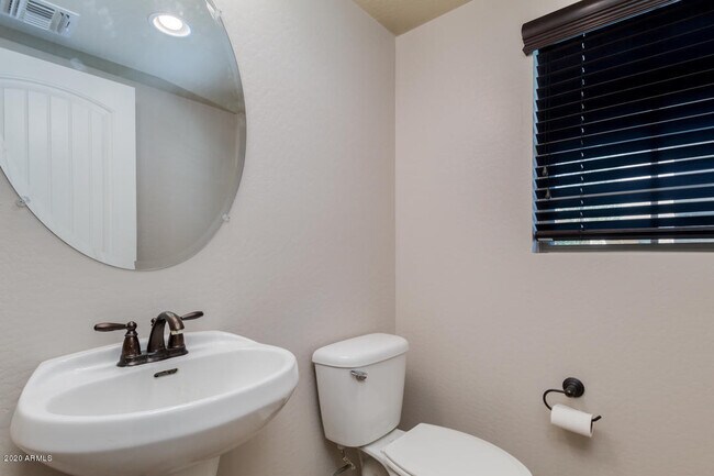 Building Photo - 3481 S Bluejay Dr