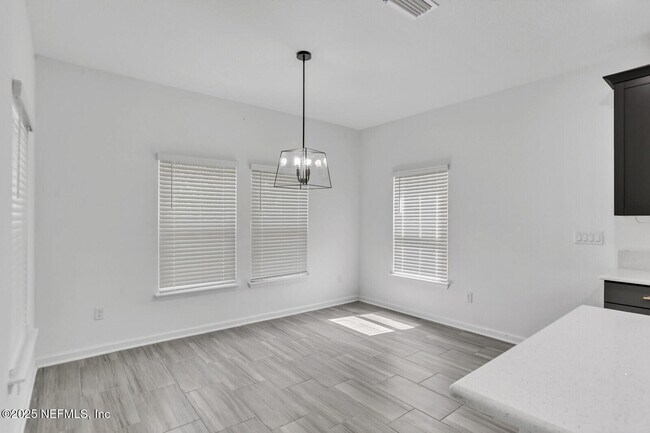 Building Photo - 128 Wineberry Ln