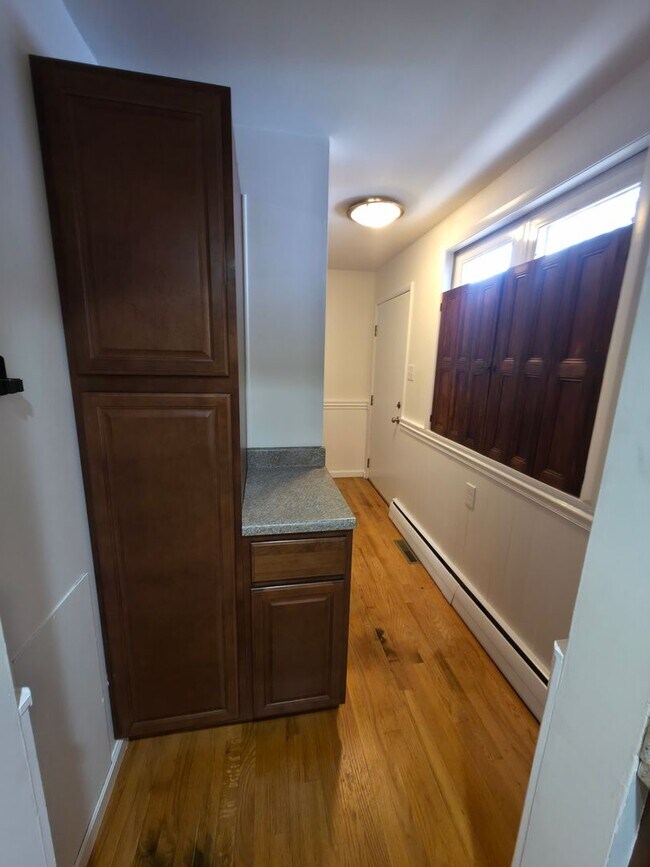 Building Photo - 3 Bed 1 Bath in Rochester PA