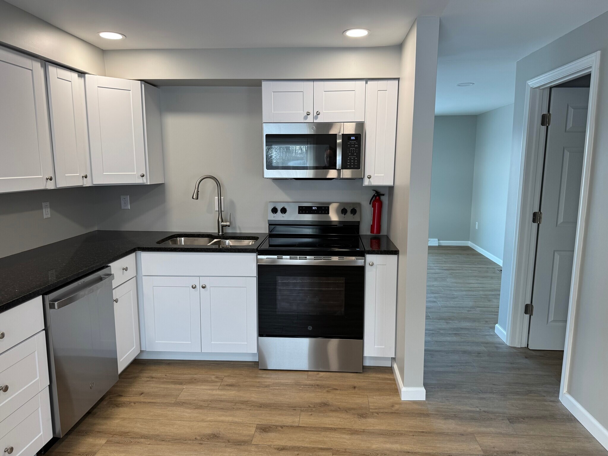 Building Photo - 1125 Harmony Rd