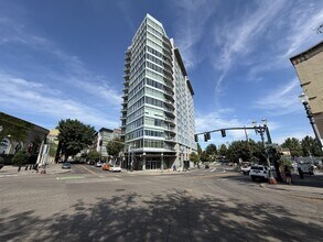 Building Photo - 1926 W Burnside St