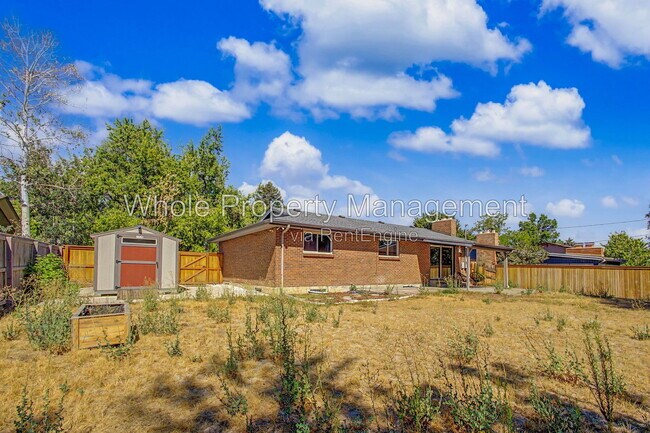 Building Photo - 3404 S Clinton Ct