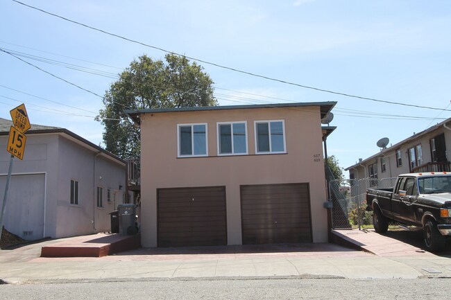 Building Photo - 619 Poirier St