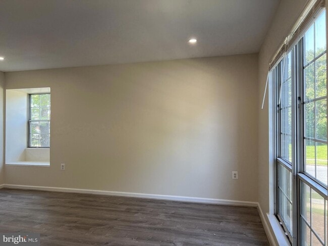 Building Photo - 439 Terry Ct