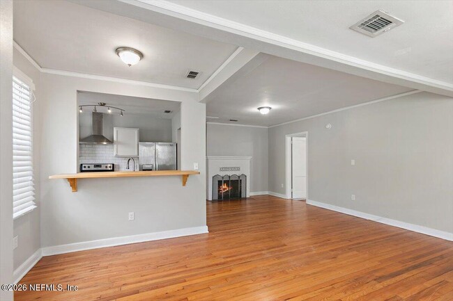 Building Photo - 2125 Arcadia Pl