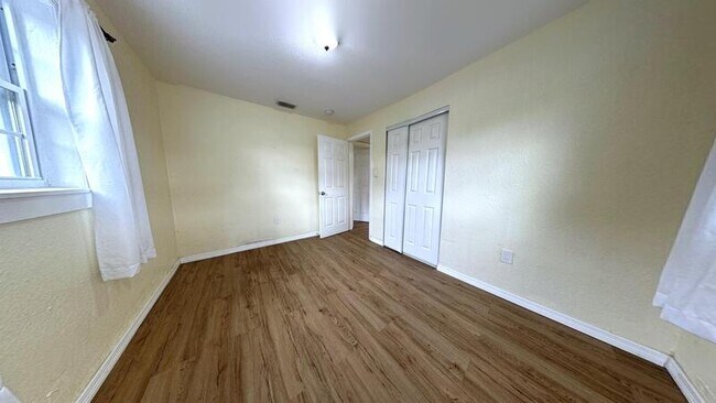 Building Photo - 4041 67th Ave N