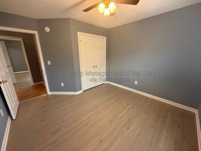 Building Photo - 208 Hammond Dr