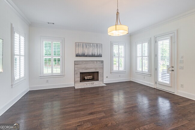 Building Photo - 829 Adler Ct