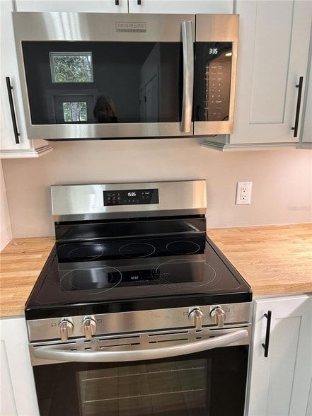 Building Photo - 12870 NE 103 Terrace