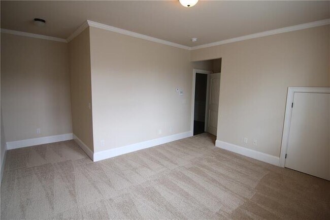 Building Photo - 1660 Jardin Ct