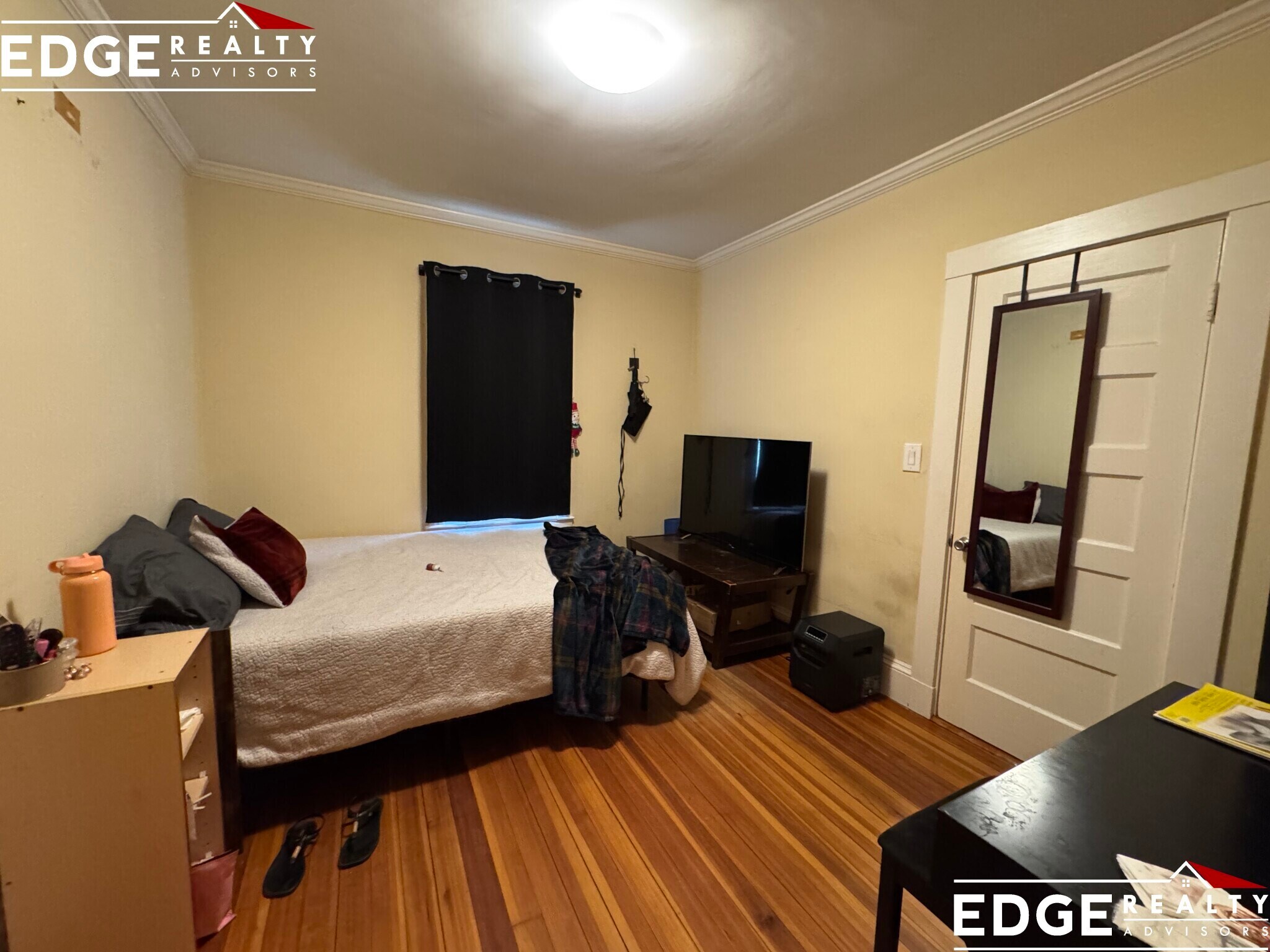 Building Photo - 136 Summer St