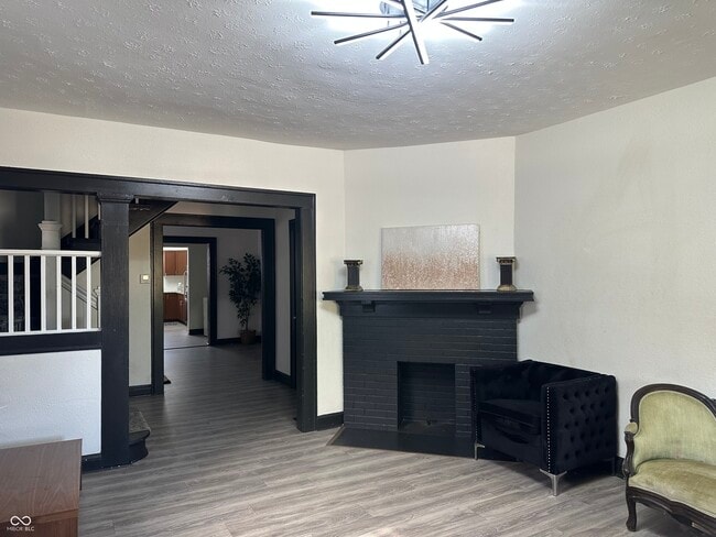 Building Photo - 3003 N Park Ave