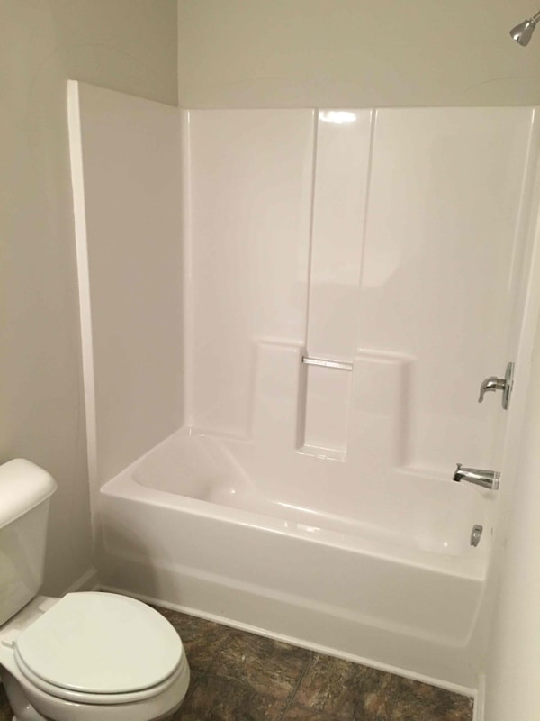 Building Photo - 3085 Clear View Dr