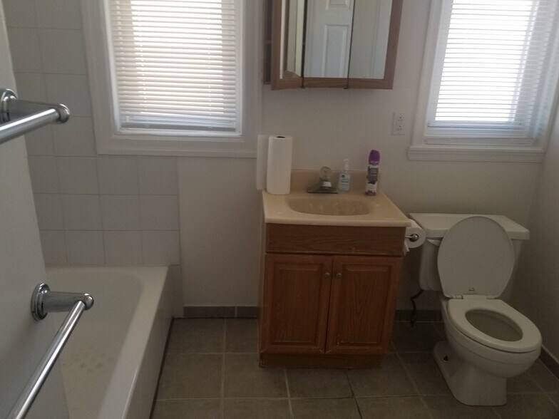 Building Photo - 1312 W Allegheny Ave