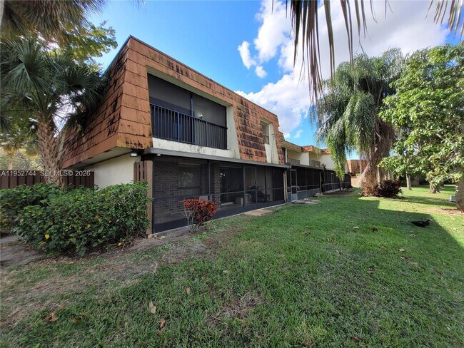 Building Photo - 8351 S Coral Cir