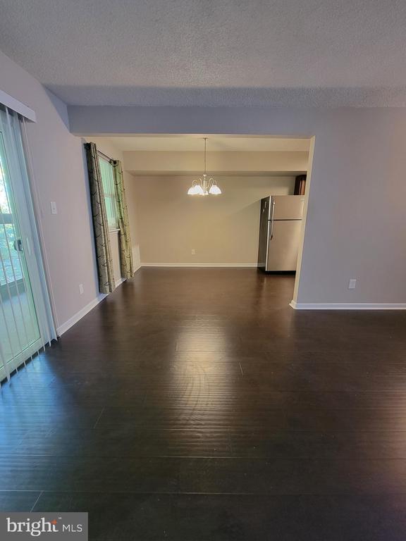 Building Photo - 411 Stiles Ave