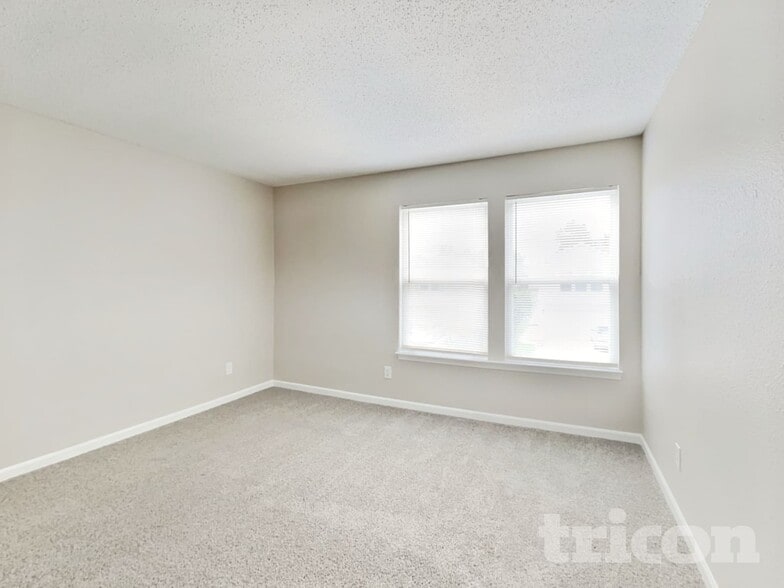 Building Photo - 10948 Sweetsen Rd