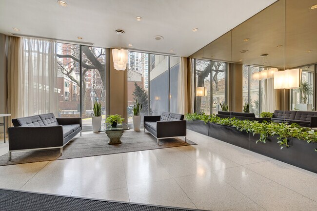 Building Photo - 1255 N Sandburg Terrace