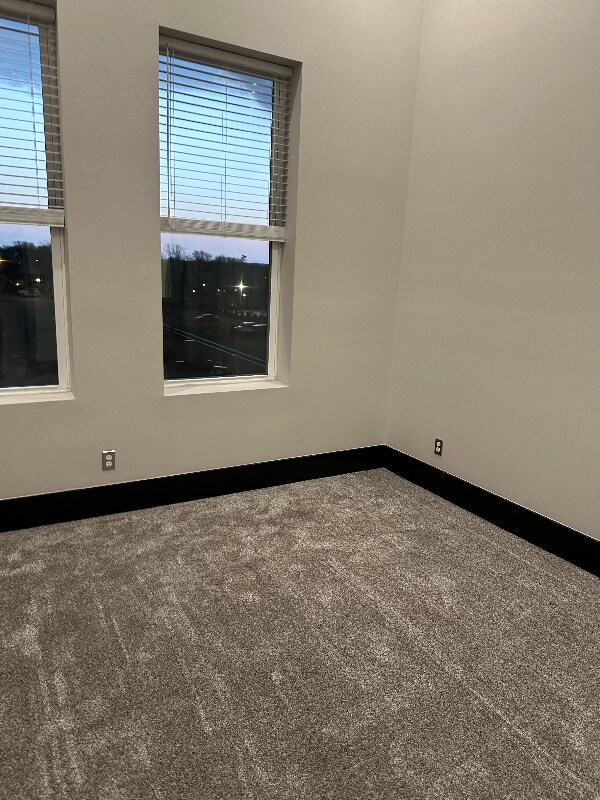 Building Photo - 430-432 Main St