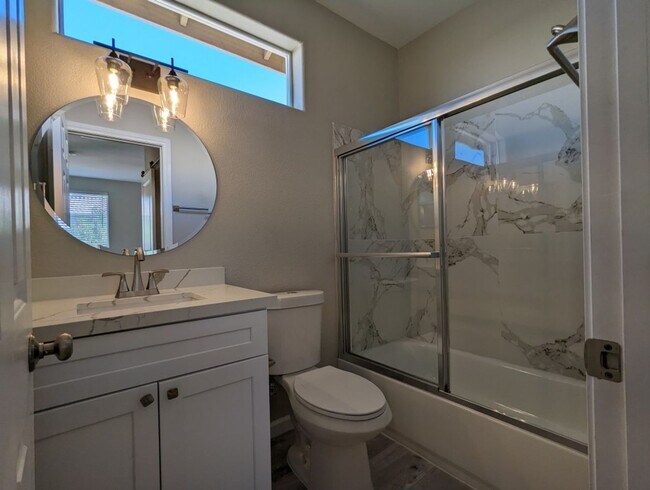 Building Photo - 10957 Napa Ridge Dr