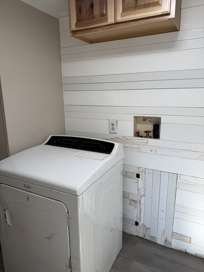 Building Photo - 442 Mush Creek Rd