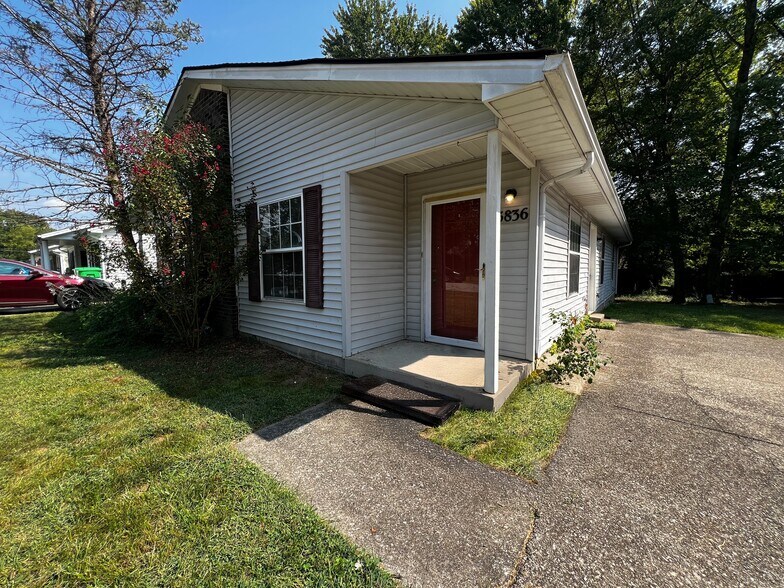 Building Photo - 3836 Horne Ave