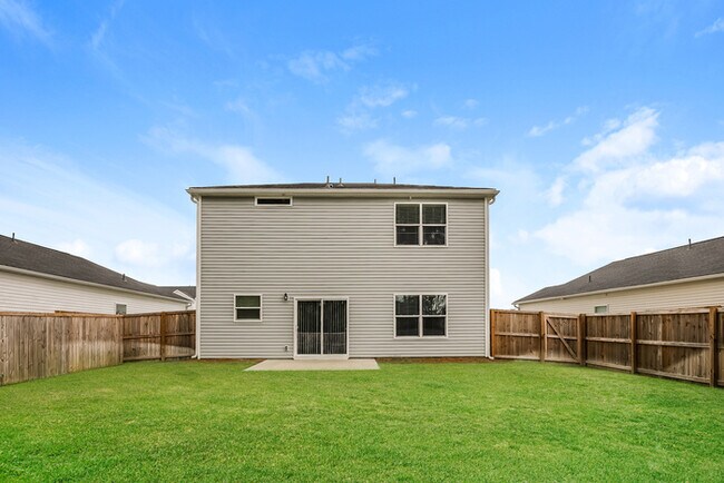 Building Photo - 247 Clydesdale Cir