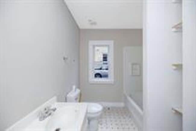 Building Photo - 1873-1875 Northampton Street