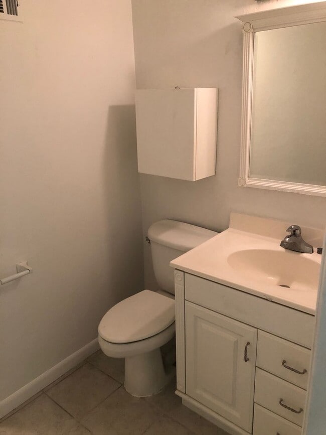 Building Photo - Great Home in Palm View