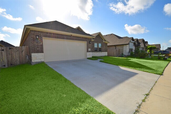 Building Photo - 8158 Luz de Luna St