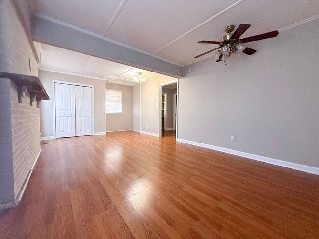 Building Photo - Spacious 3 Bedroom Home with Limited-Time $500 Move-In Special