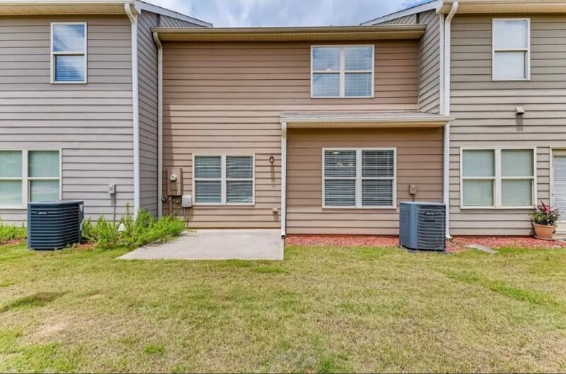 Building Photo - 3347 Blue Springs Walk