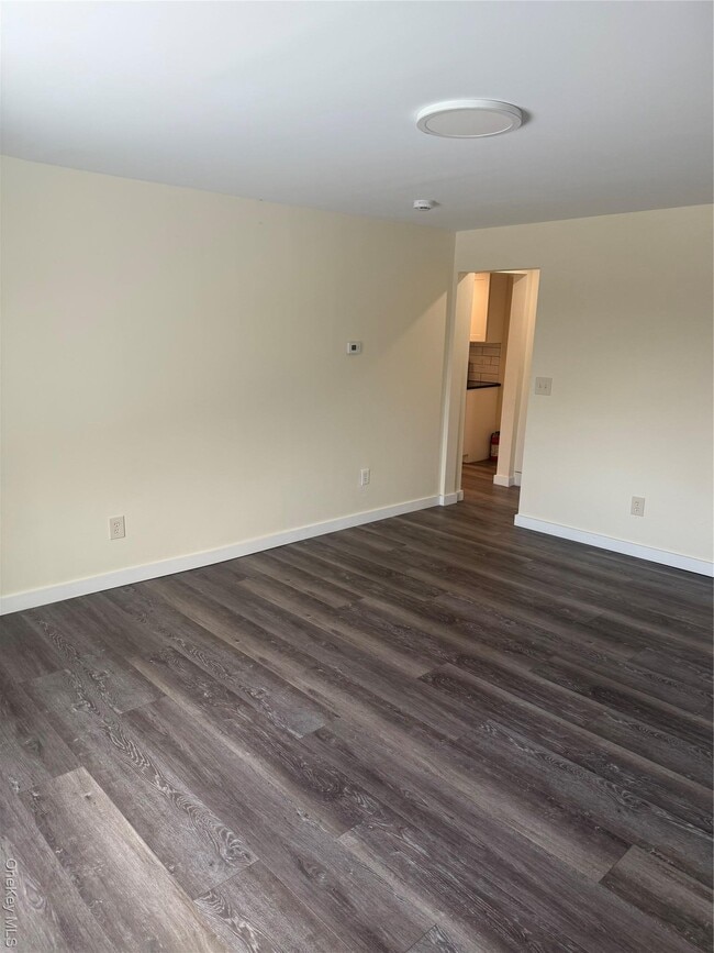 Building Photo - 92 Wigsten Rd