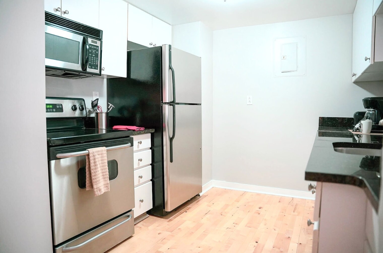 Building Photo - 127 Greyrock Pl