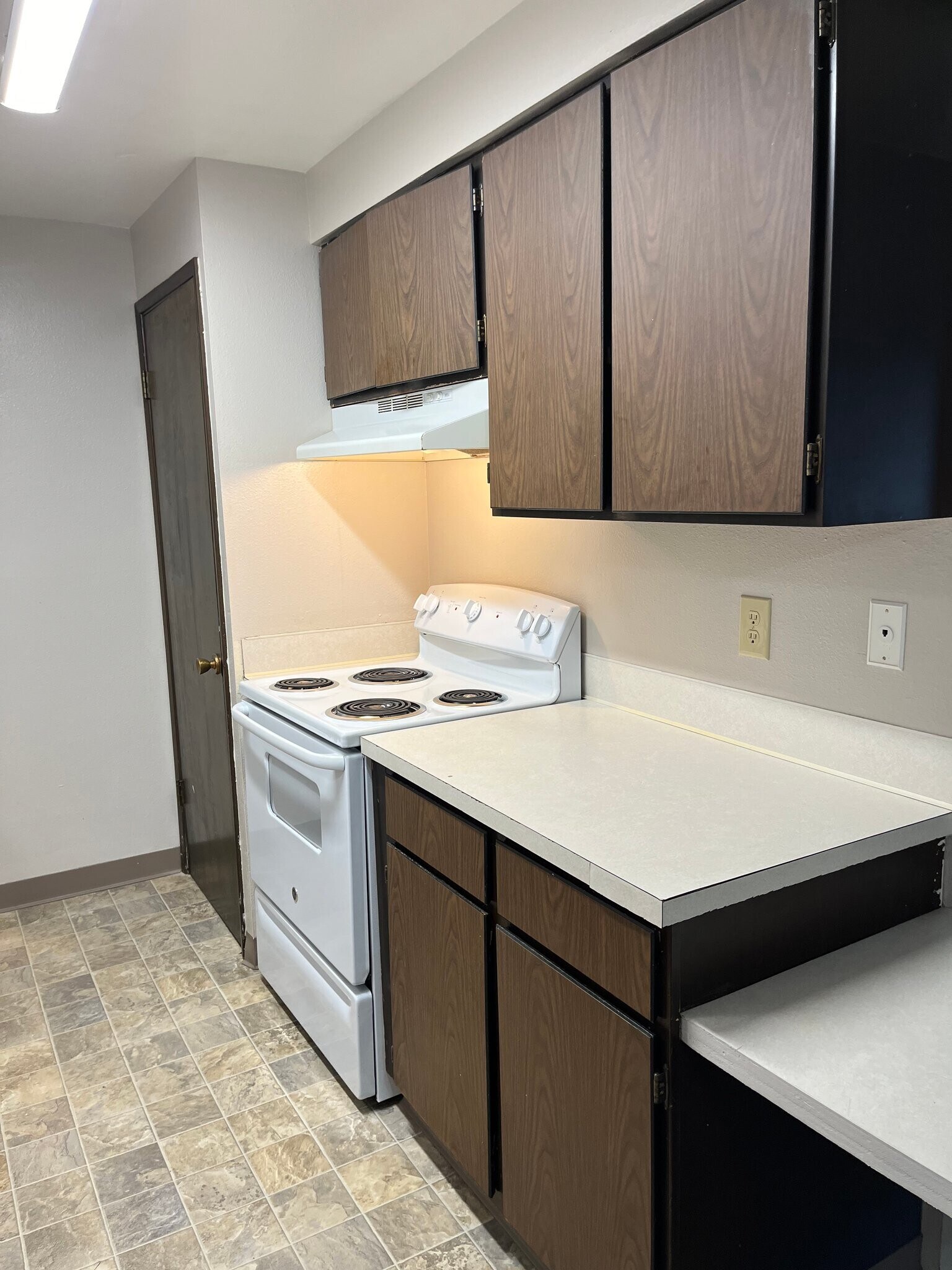 Building Photo - 328 91st Ave NE