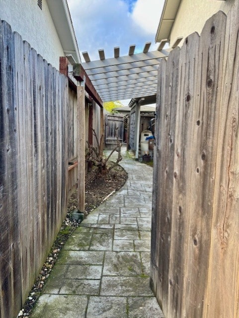 Building Photo - 28 Crosby Ct