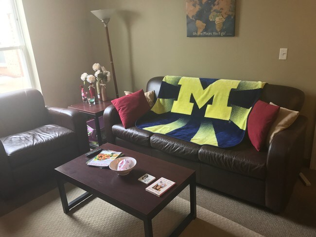 Living Area - 1770 Broadway St