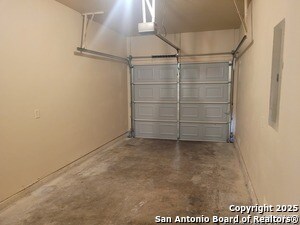 Building Photo - 10830 Mathom Landing