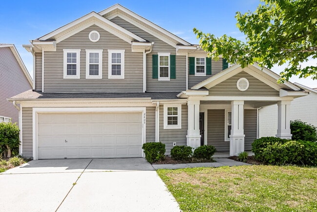 Building Photo - 2405 Harwood Hills Ln