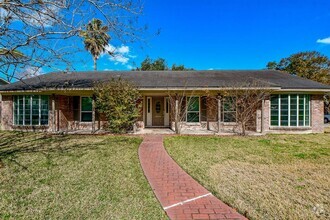 Building Photo - 7702 Oldhaven St