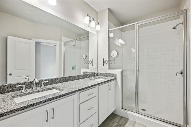 Building Photo - 1339 Callahan Cv