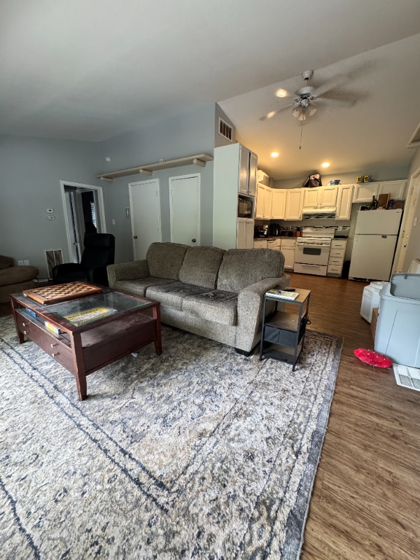 Building Photo - 2714 Bolivar St