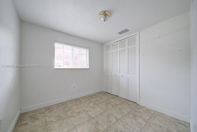 Building Photo - 11250 SW 7th St