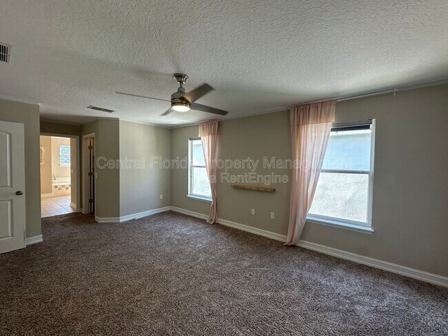 Building Photo - 6979 Bluestem Rd