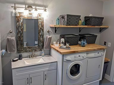 Building Photo - 710 Ribaut Rd