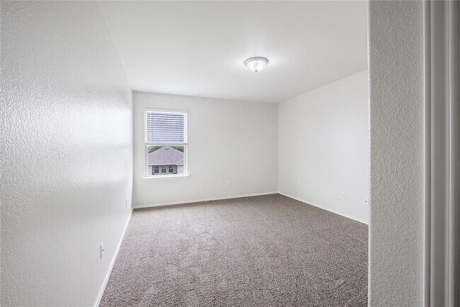 Building Photo - 111 Colthorpe Ln