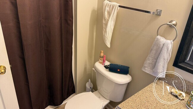 Building Photo - SUMMER MOVE-IN SPECIAL: $100 OFF/MONTH FOR...